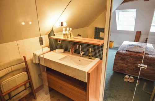 Beny-sur-Mer Hotel | Domaine de Coeurmandie - Hôtel Château