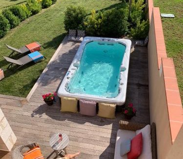 Castelnau-de-Montmiral Villa | Domaine de la Durantie - Villas avec Spa de nage