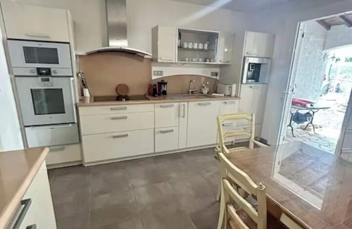 Montferrier-sur-Lez House | Domaine de la Pinède