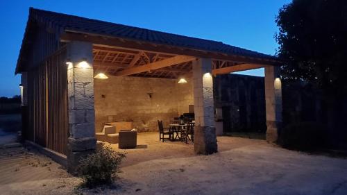 Saint-Macaire-du-Bois House | Domaine de Brignon