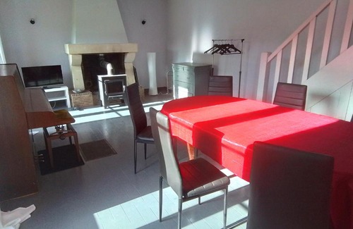 Saint-Maurice-Les-Charencey House | Domaine de gentilly la maison