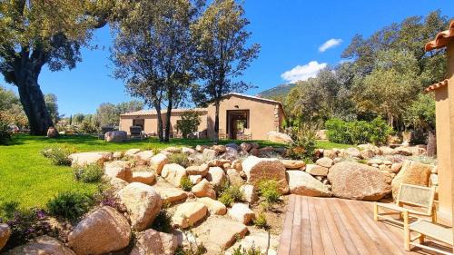 San-Gavino-di-Carbini Villa | Domaine de Gialla Bergerie Prugna, 8 pers, piscine chauffée, 10 mn plage