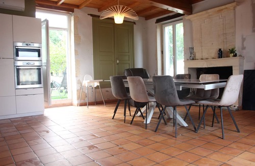 Barzan House | Domaine de Kiba Maison de Maitre. 4 Suites Idéal Pour Cousinade-familles-réunion