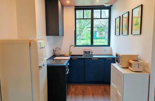 Saint-Quentin-sur-le-Homme Apartment | Domaine de l'îsle Manière 10 pers
