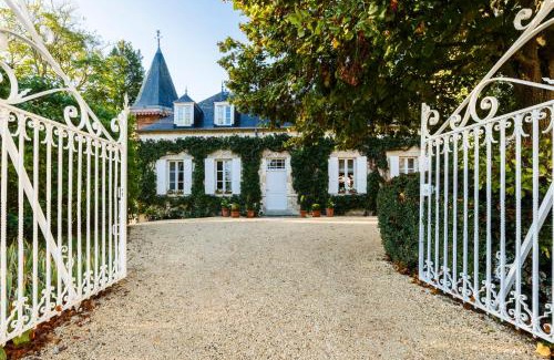 Berry-Bouy Bed & Breakfast | Domaine de l'Ermitage