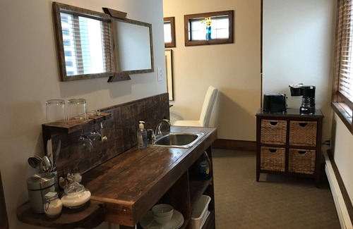 Mauricie Apartment | Domaine de la Baie - Suites and room - La Gabelle