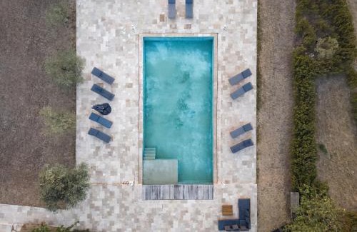 Grillon House | Domaine de la Calamande