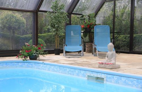 Sautin House | Domaine De La Carrauterie by Terre Insolite
