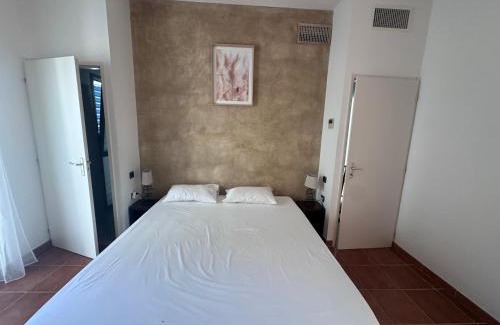 Thuir Apartment | Domaine de la Fauvelle