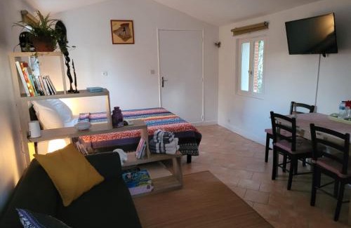 La Crau Apartment | Domaine de La Mayonnette