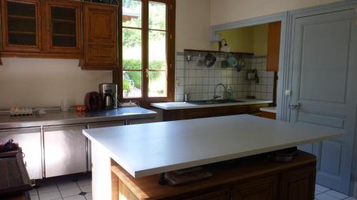 Saint-Christophe-la-Grotte Bed & Breakfast | Domaine de la Sauge