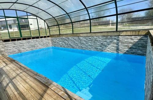 Saint-Planchers Villa | Domaine de Lalie 20pers piscine tennis, 8min mer