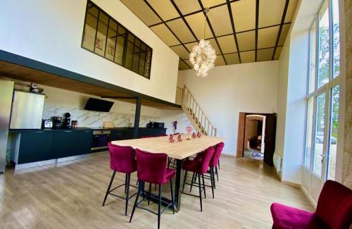 Saint-Planchers Villa | Domaine de Lalie 20pers piscine tennis, 8min mer