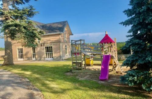 Saint-Planchers Villa | Domaine de Lalie 20pers piscine tennis, 8min mer
