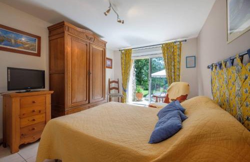Fontiers-Cabardes Bed & Breakfast | Domaine de Malouziès