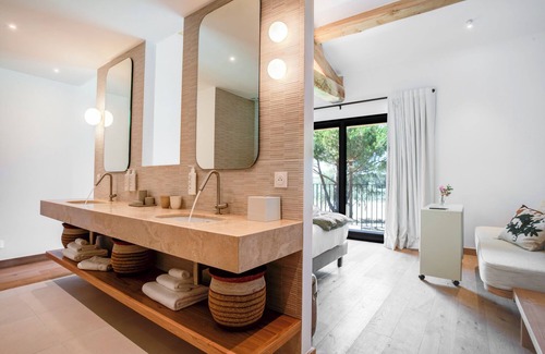 Pouzilhac Hotel | Domaine de Panéry
