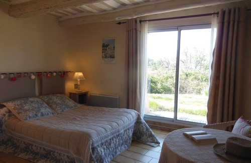Bedoin Bed & Breakfast | Domaine de Pierravon. Chambres d'hôtes