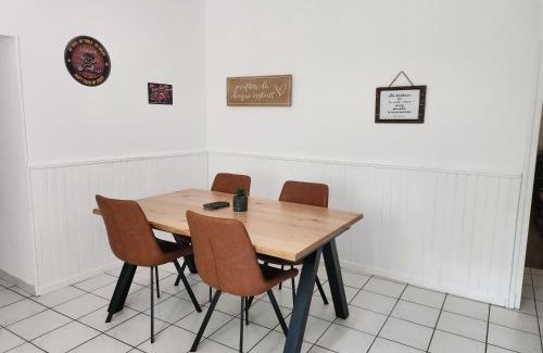 Carcassonne House | DOMAINE DE POULHARIES -Blanquette