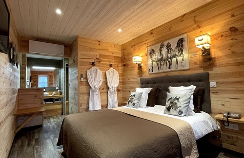 Roullet-Saint-Estephe Hotel | Domaine de Roullet