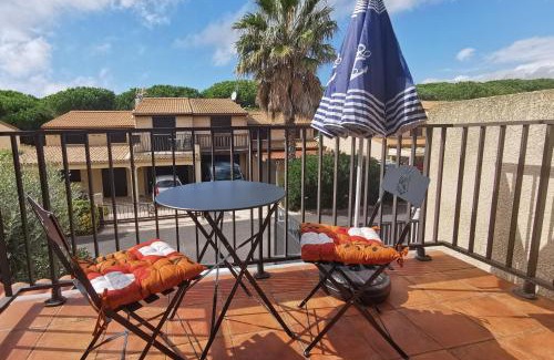 Portiragnes-Plage Villa | Domaine de vacances à 600m de la plage villa climatisée WIFI 3 chambres 7 couchages animations et piscines en supplément - LRTAMW29