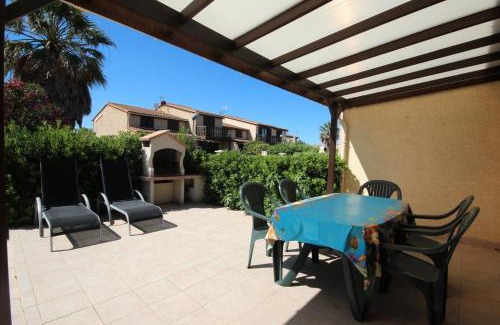 Portiragnes-Plage Villa | Domaine de vacances à 600m de la plage animations piscines en supplément belle villa climatisée 3 chambres 6 couchages WIFI LRPDSK3