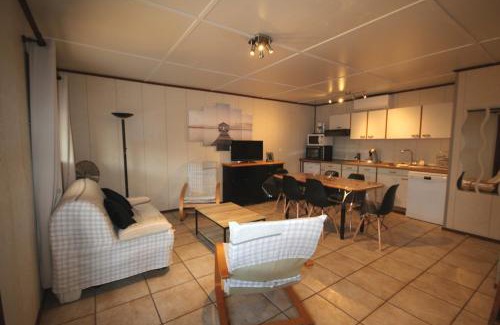 Portiragnes-Plage Villa | Domaine de vacances à 600m de la plage animations piscines en supplément belle villa climatisée 3 chambres 6 couchages WIFI LRPDSK3