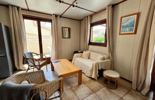 Portiragnes-Plage Villa | Domaine de vacances à 600m de la plage, villa climatisée 3 chambres 7 couchages WIFI animations piscines en suppléments LRTAMJ36