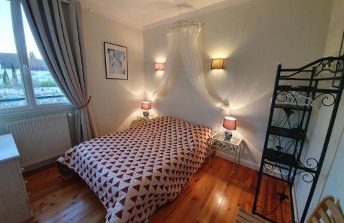 Souillac House | Domaine Des Catalpas