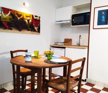 Saint-Hilaire-de-Loulay Apartment | Domaine des Ecoliers - Appartement 123 soleil proche PUY DUFOU
