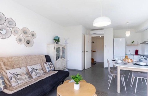 Grimaud House | Domaine des fées by Interhome