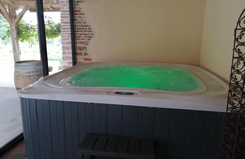 Confrancon Bed & Breakfast | Domaine Des Granges Neuves Spa & Sauna