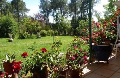 Ailhon House | DOMAINE DU PLANAS - PATIO
