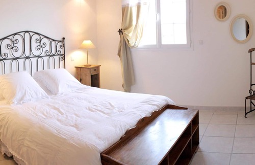 Saint-Maurice-dʼArdeche Villa | Domaine Les villas du Vendoule***** Private villas with swimming pool, sauna and jacuzzi