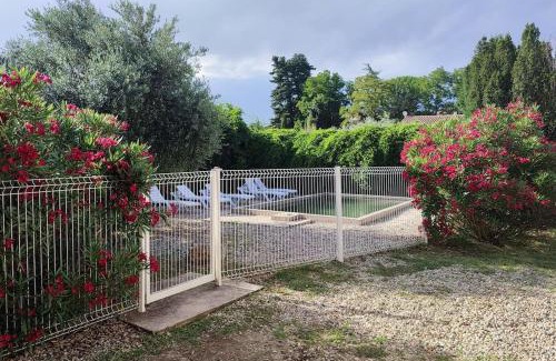 Chamaret House | Domaine Guiton Le Colombier
