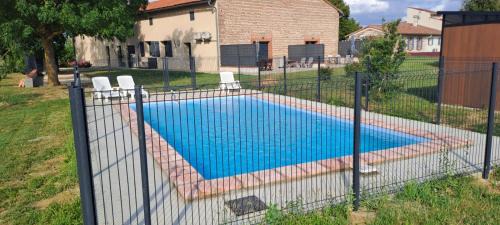 Daux House | Domaine le Caprougeat