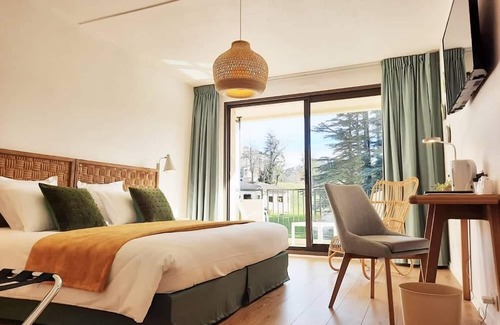 Dieulefit Hotel | Domaine Les Sources de Dieulefit