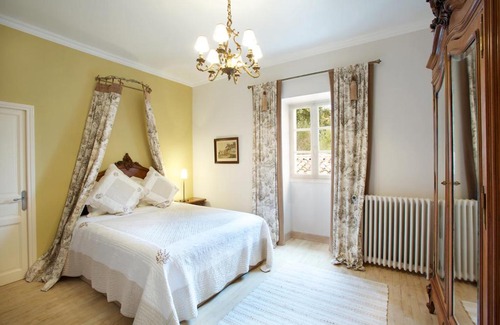 Roullens Hotel | Domaine Michaud