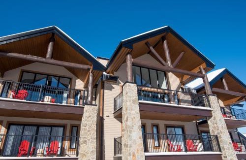 Saint-Sauveur Apartment | Domaine Nymark