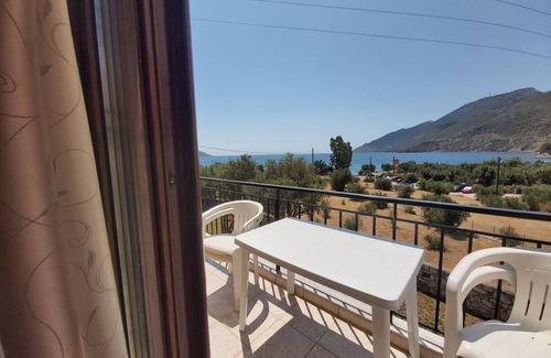 Skoutari Apartment | Domaine Papakonstantis Apartments To Let
