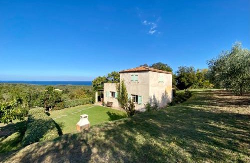 Cervione House | Domaine Punta della Guardia villa vue mer dans nature protégée, plage à 1,5 km