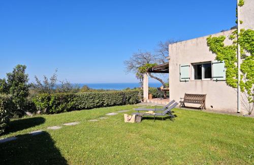 Cervione House | Domaine Punta della Guardia villa vue mer dans nature protégée, plage à 1,5 km