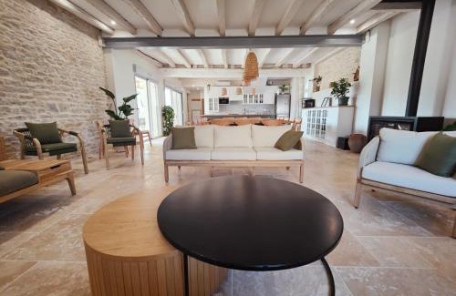 Saint-Loup-Geanges House | DOMAINE SAINT LOUP - 10min BEAUNE