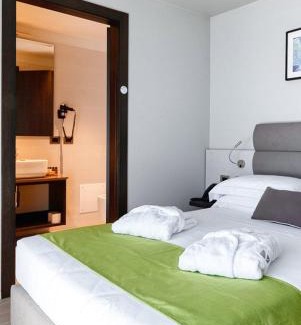 Roesrath Apartment | DOMBLICK - 2 ZKB Apartment Nähe CITY Köln & DOM -
