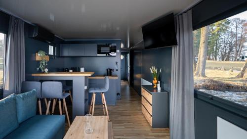Siemiany Boat Rental | Domek na wodzie - Marina & Camping Siemiany