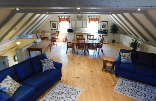 Saint Patrick House | Dominion Hill Country Inn