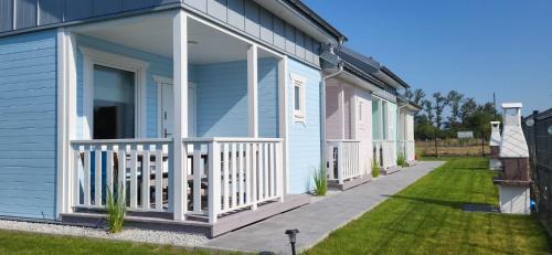 Ustronie Morskie House | Domki letniskowe Pastelowe Ustronie