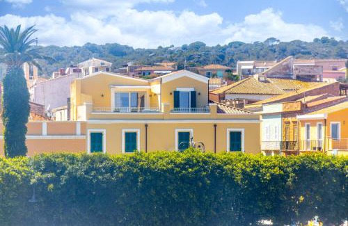 Carloforte House | Domo Cicindela