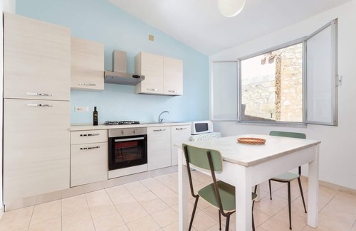 Cuglieri House | Domomea - Camera Ambrosia