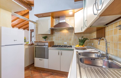 Rudalza House | Domos Pintadas Cottage Rosa, Rudalza, Italy