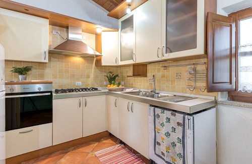 Rudalza House | Domos Pintadas Cottage Rosa, Rudalza, Italy